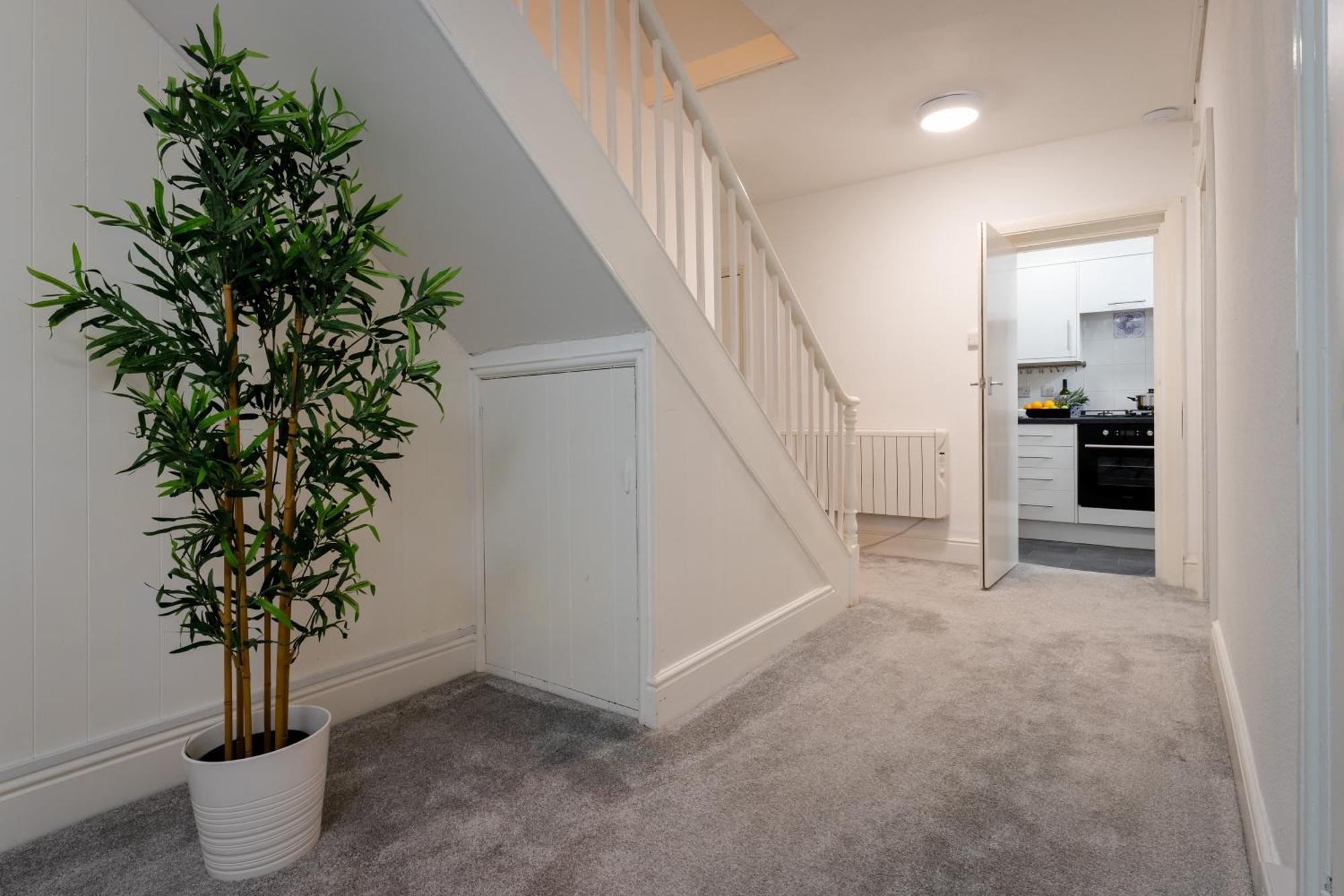Near Beach, Torquay Heights Modern Apartments, Pet Friendly Værelse billede