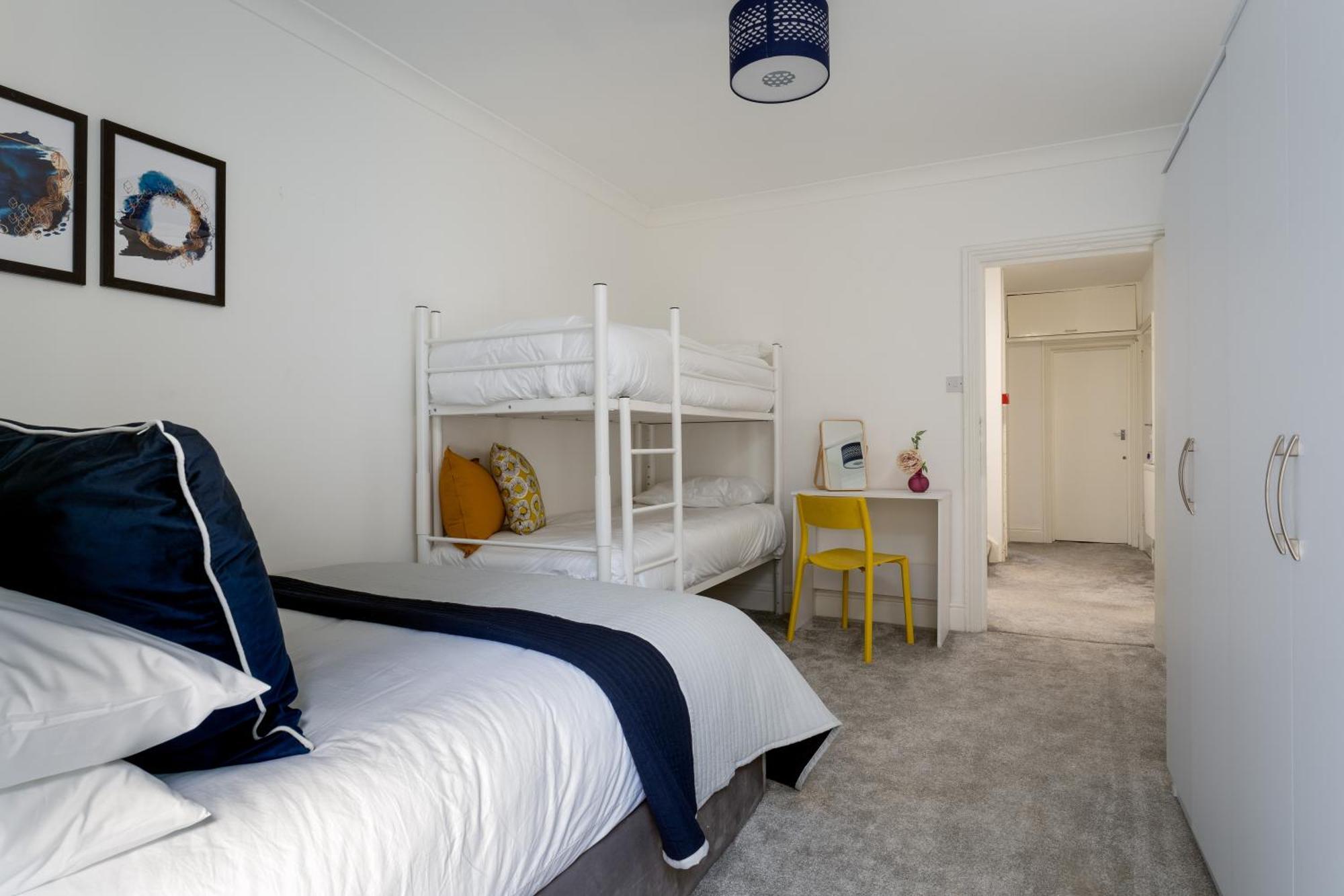 Near Beach, Torquay Heights Modern Apartments, Pet Friendly Værelse billede