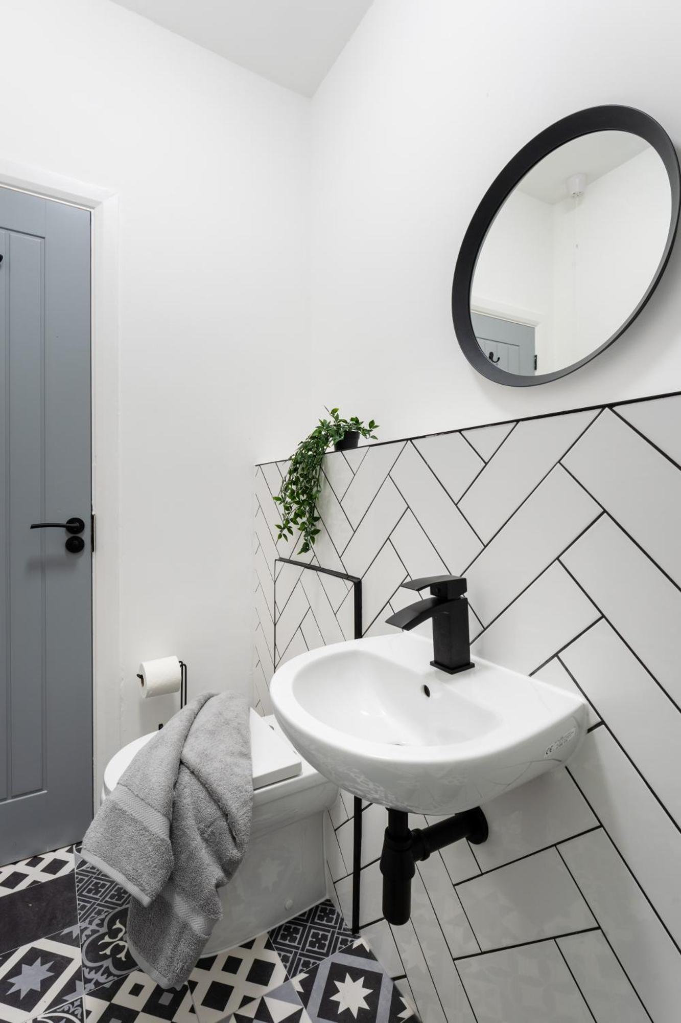 Near Beach, Torquay Heights Modern Apartments, Pet Friendly Værelse billede